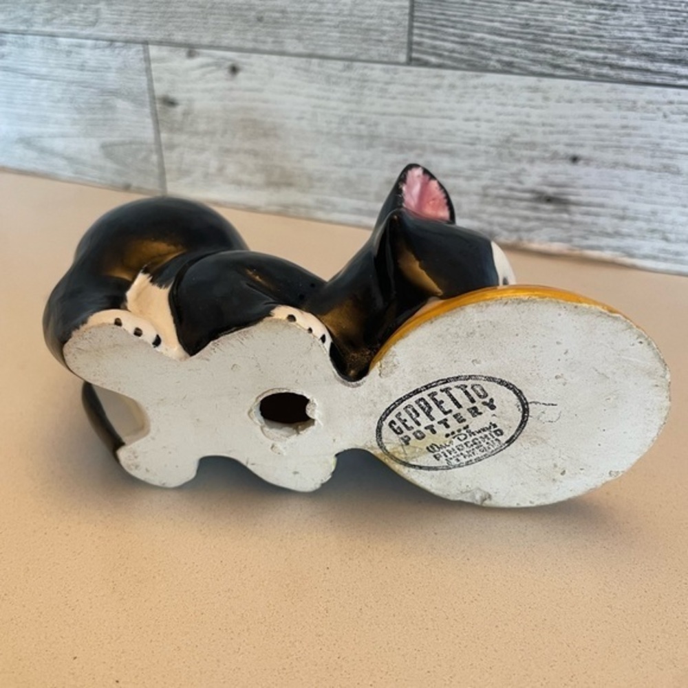 Vintage Brayton Laguna California Pottery Figaro with Milk Bowl Figurine - Picture 2 of 8
